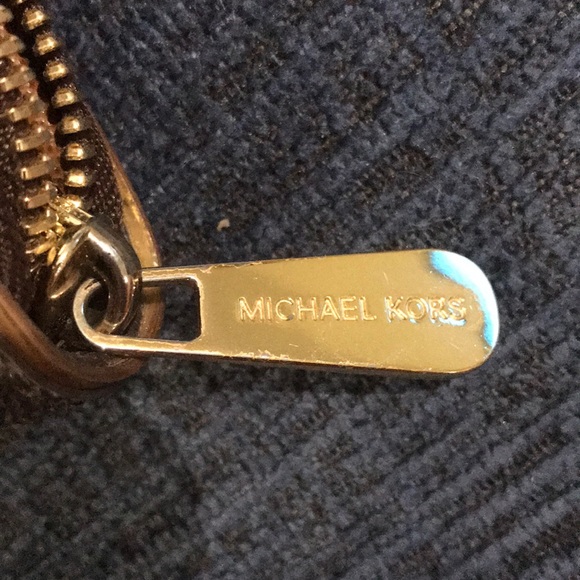 Michael Kors Wallet - Picture 3 of 5